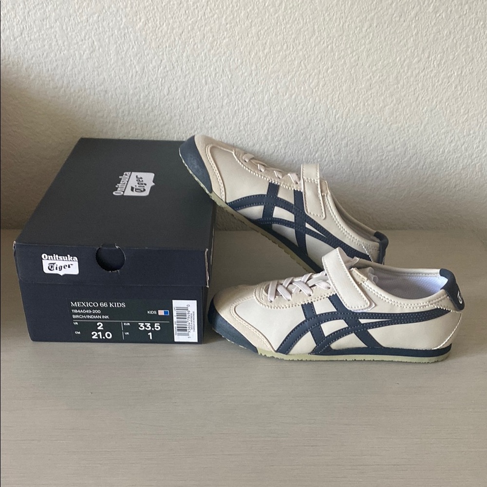Onitsuka Tiger by Asics Cream and Blue Sneakers Classic Design